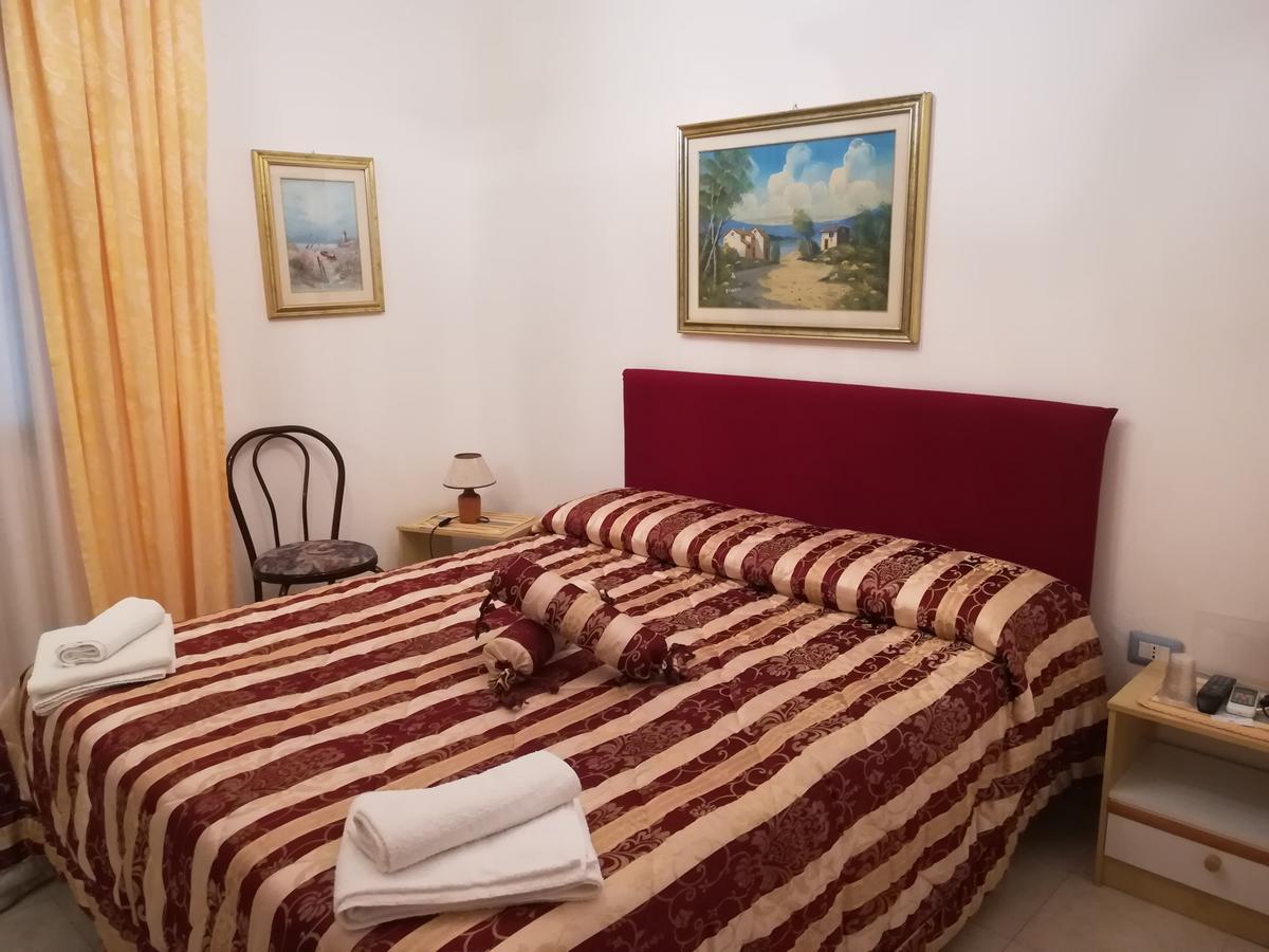 Hotel La Calabrese Isola di Capo Rizzuto Extérieur photo