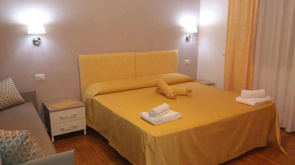 Hotel La Calabrese Isola di Capo Rizzuto Extérieur photo